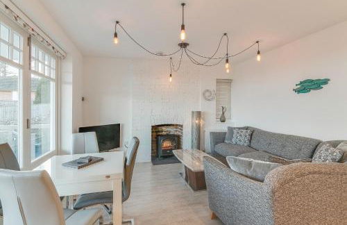 Jurassic View Apartment - Photo 19