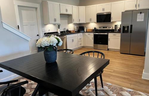 Walkout Basement Retreat - Foto 17