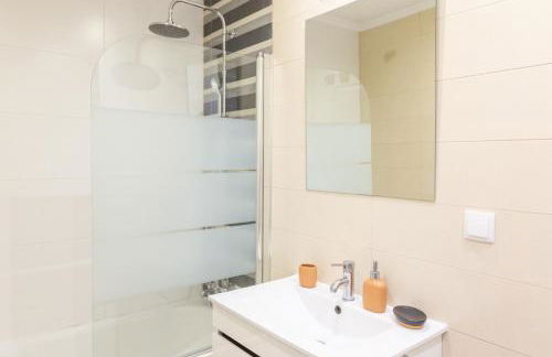 3-bedroom Apt with Private Patio in Cacilhas by Lisbeyond - Foto 5