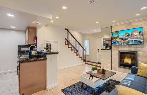 Stylish- Multi-Level- Patio- Games - Fast WIFI-CM3 - Foto 4
