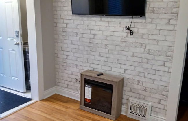 Toronto Furnished Living- Niagara Falls - Photo 2