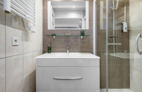 Le Sixty9 - Appartement luxe - terrasse - Parking - Port Ambonne Village Naturiste - Photo 15