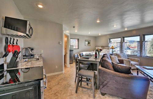 Cozy Mountain Studio By Main Street and Hot Springs! - Foto 4