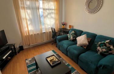 Comfortable 2-Bed Flat in Heart of Tyne Wear - Pass the Keys - Foto 35