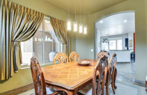 Luxe Couples Retreat with Pool and Outdoor Kitchen! - Foto 7