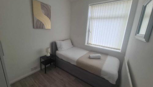 Homely 2 Bedroom Dudley - Foto 5