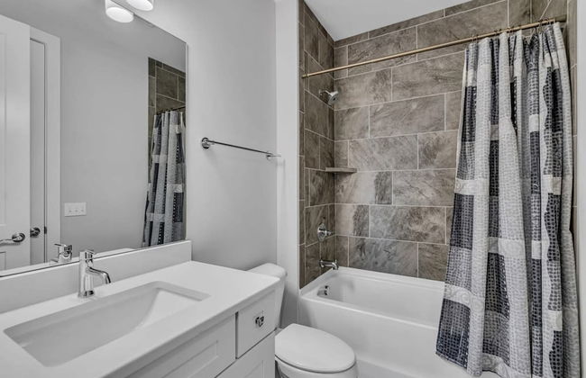 Luxury Townhome With Rooftop Deck Skyline Views - Foto 20