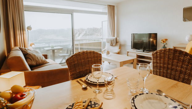 1 bedroom Apartment in Bredene - Photo 2, Kitchen / Dining Room