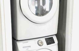 Prolific Red Luxe: Private Deck + Stylish Living - Photo 41