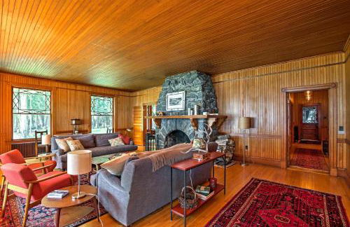 Restored Historic Saranac Lake Home Lake Access! - Foto 4