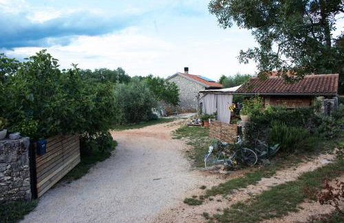 Officinalis - Family Vacation House - Photo 39