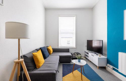 Judah Suites - Stylish 1BR Apartments with Parking & WIFI - Foto 13