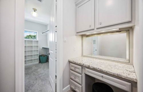 Resort vibe with Pool and Hot tub Downtown skyline views - Photo 39