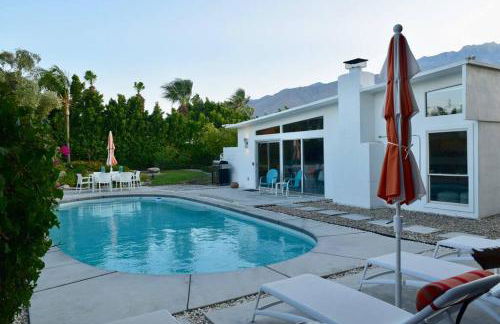 Live the Mid Mod Life at Mariposa Palms - Foto 12