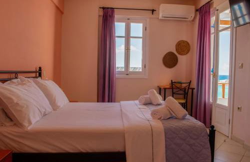 Dafnis Koufonisia - Foto 35