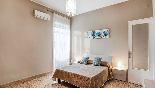 City Apartment w/ Balcony - Foto 5, Habitación