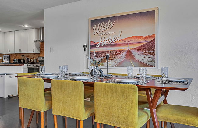 The Mod Poppy Large Home 10 Minutes From it all - Foto 39