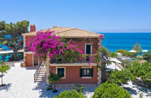 Avra Private Suites - Photo 4