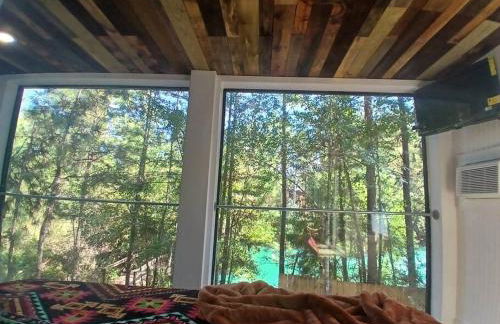 Waterfront Container House In A Magical Forest! - Foto 7