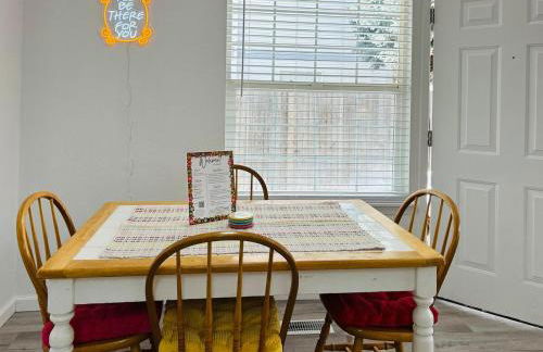 Phoebe's Place - A Friends' Inspired Escape - Foto 30