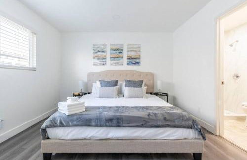 City Retreat Minutes to DT - Foto 19