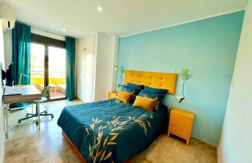 Urban Retreat with Views & Terrace - Foto 3