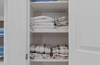 Flagstaff 3BR Cozy Retreat w Fireplace & BBQ - Foto 24