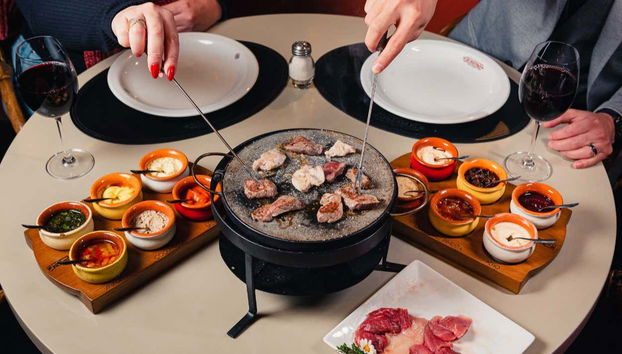 Pranzo o cena a base di fonduta al ristorante Casa Di Pietro - Foto 5