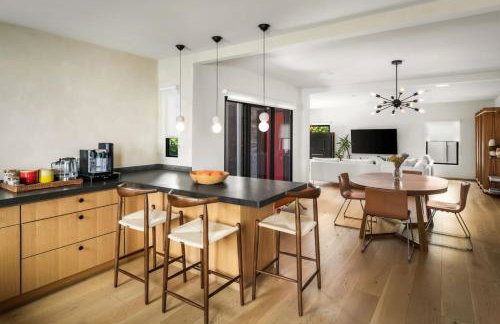 NEW! High-End Spanish Duplex | Luxury 3BR - Foto 28