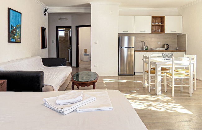 Open Sea Apartments - Photo 57