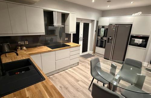 2 Bed house - Brighouse close to McDonalds and B&M - Foto 15