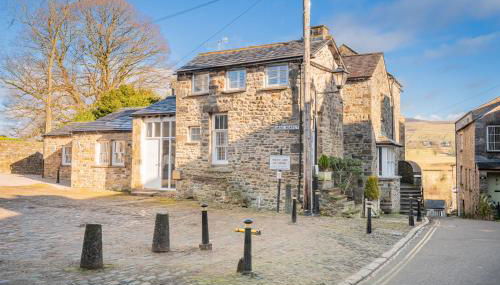 The Old Weigh House - Photo 1