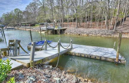 Porch Paradise by Avantstay New Pool, Firepit - Foto 18
