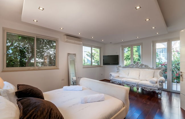 Luxurious Villa with great location - Foto 11