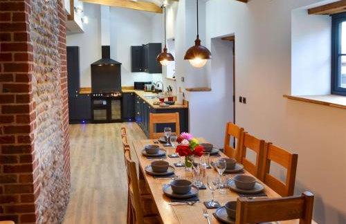 The Tack Room - Photo 2