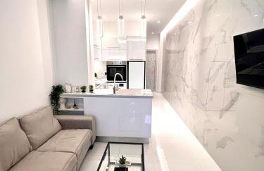 Luxury Black and White Interior Apartments & Rooftop Terrace - Foto 17
