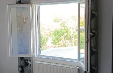 Beautiful nearby beach house with garden, private pool and large yard - Foto 27