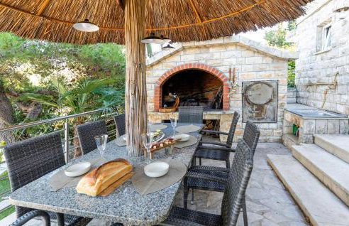 Stunning Home In Ston With Sauna - Photo 18