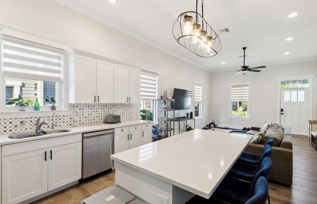 Historic 1918 Tampa Home With Modern Comforts & Charm 2 Bedroom Home by RedAwning - Foto 15