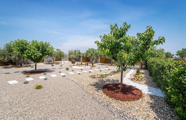 Modern Home in Quiet Pristeg - Foto 54