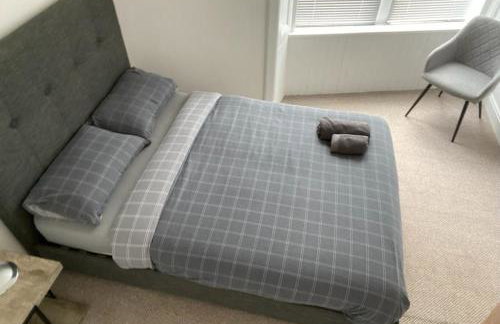 Spacious 3 bedroom apartment in Campbeltown centre - Foto 8