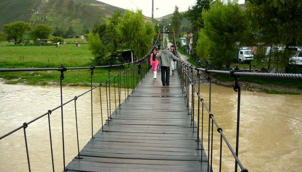 Pont suspendu à Otuzco