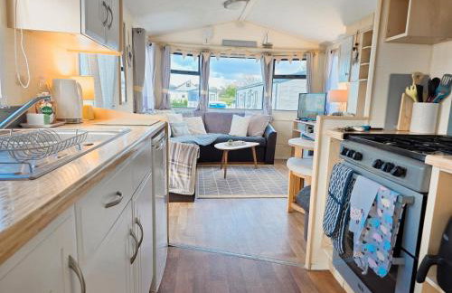 Ocean Breeze - Photo 2