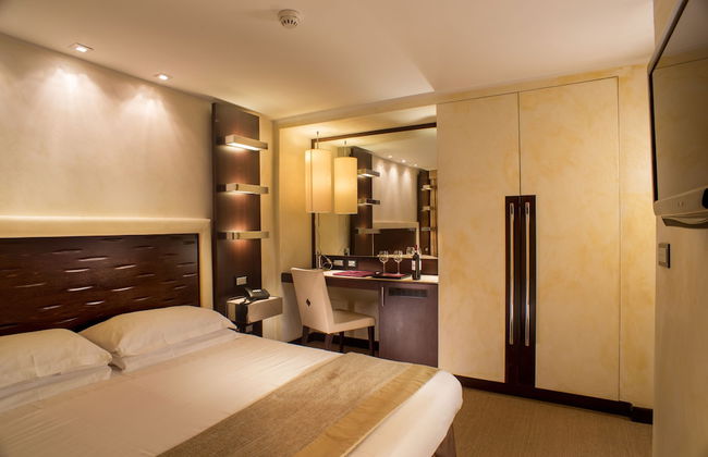 Les Fleurs Luxury House - Photo 12