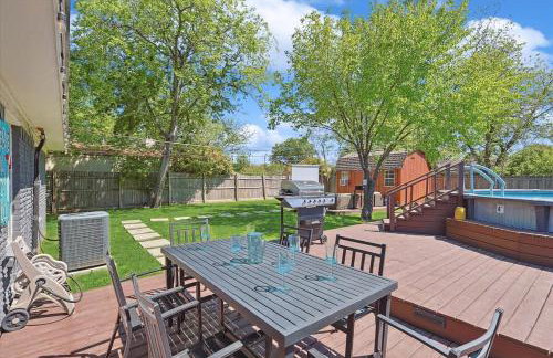 Peaceful and Relaxing Getaway w Beautiful Pool - Photo 29