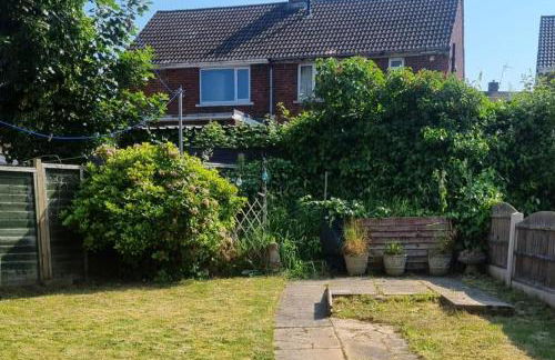 Doncaster-House-Sleeps8-Parking-Garden - Foto 4