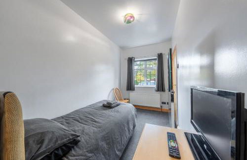 Lovely 5 Bed House in Barnet , home away from home - Foto 6