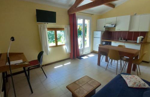 Chambre d'étape et Gîte de séjour- DomaineSalamandre-fr - Piscine, Nature, GR65 et Télétravail - Foto 21