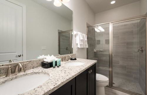 Splendid Home With Private Pool, Loft Area, Waterpark & Resort Access Near Disney At Encore Resort - 7619Br - Foto 10