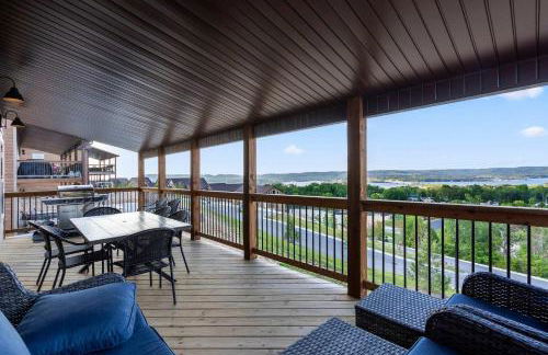 A Birds Eye Bridge View - 5 BDR with Private Hot Tub - Foto 98